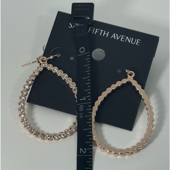 Saks Fifth Avenue Gold Tone Hook Drop Crystal Oval Hoop - Picture 4 of 4